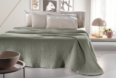 Κουβέρτα Πικέ Βαμβακερή Stonewashed King Eternity Olive 260x240εκ. Guy Laroche