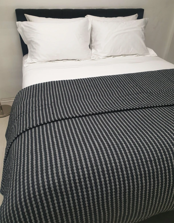 Κουβέρτα Υφαντή Polycotton Μονή 170x250εκ. Black-Light Grey Komvos Home 7012095-3