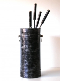 Κρεμανταλάς Κουβαδάκι Σιδερένιο Μασίφ Με Αξεσουάρ Φ20x32εκ. Μαύρο Σωλήνα Πατίνα Inox