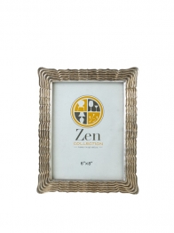 Κορνίζα Polyester Ασημί Με Γραμμές 15x20εκ. Zen Collection 25.12.51483
