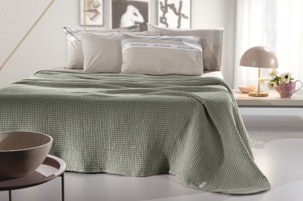 Κουβέρτα Πικέ Βαμβακερή Stonewashed King Eternity Olive 260x240εκ. Guy Laroche