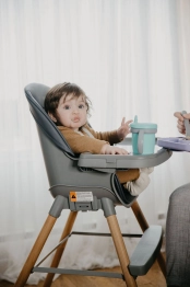 Πολυμορφικό Καρεκλάκι Φαγητού 2 Σε 1 με Ξύλινο Σκελετό & Κάθισμα Από Δερματίνη Γκρι Bbluv Grow B0179