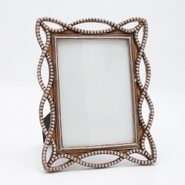 Κορνίζα Polyresin Με Πέρλες Μπρονζέ 15x20εκ. ESTHETI 815-00068