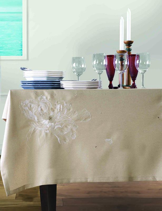 Τραπεζομάντηλο Polyester 140×180εκ. Scarlet Makis Tselios (Ύφασμα: Polyester, Χρώμα: Μπεζ) – Makis Tselios – 501550123456